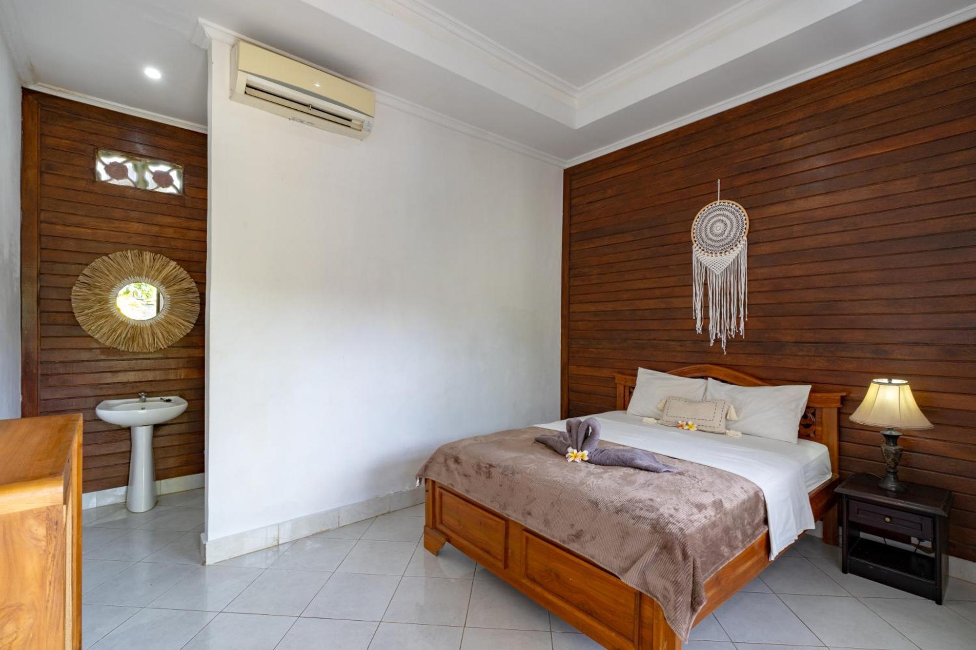 Widia Homestay Nusa Lembongan Eksteriør billede